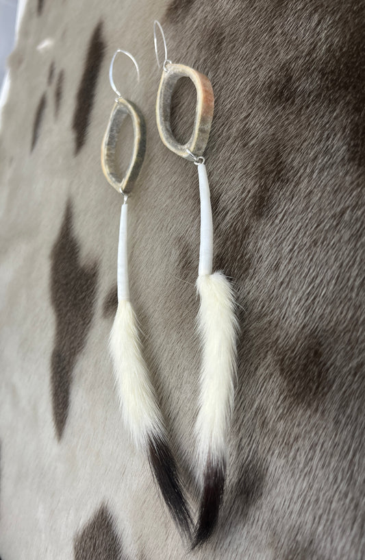 Carved Caribou & Ermine Single