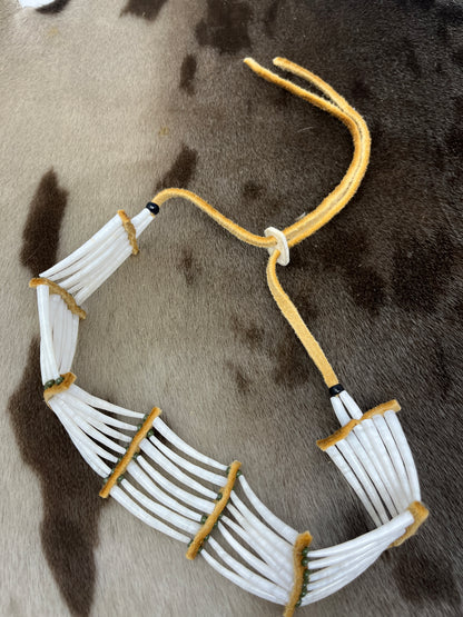 Dentillium Choker Green