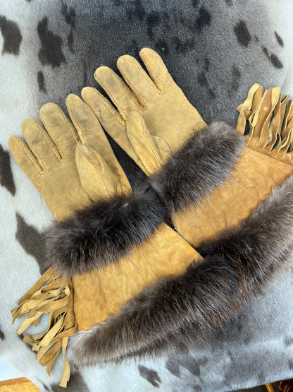 Caribou Gauntlets