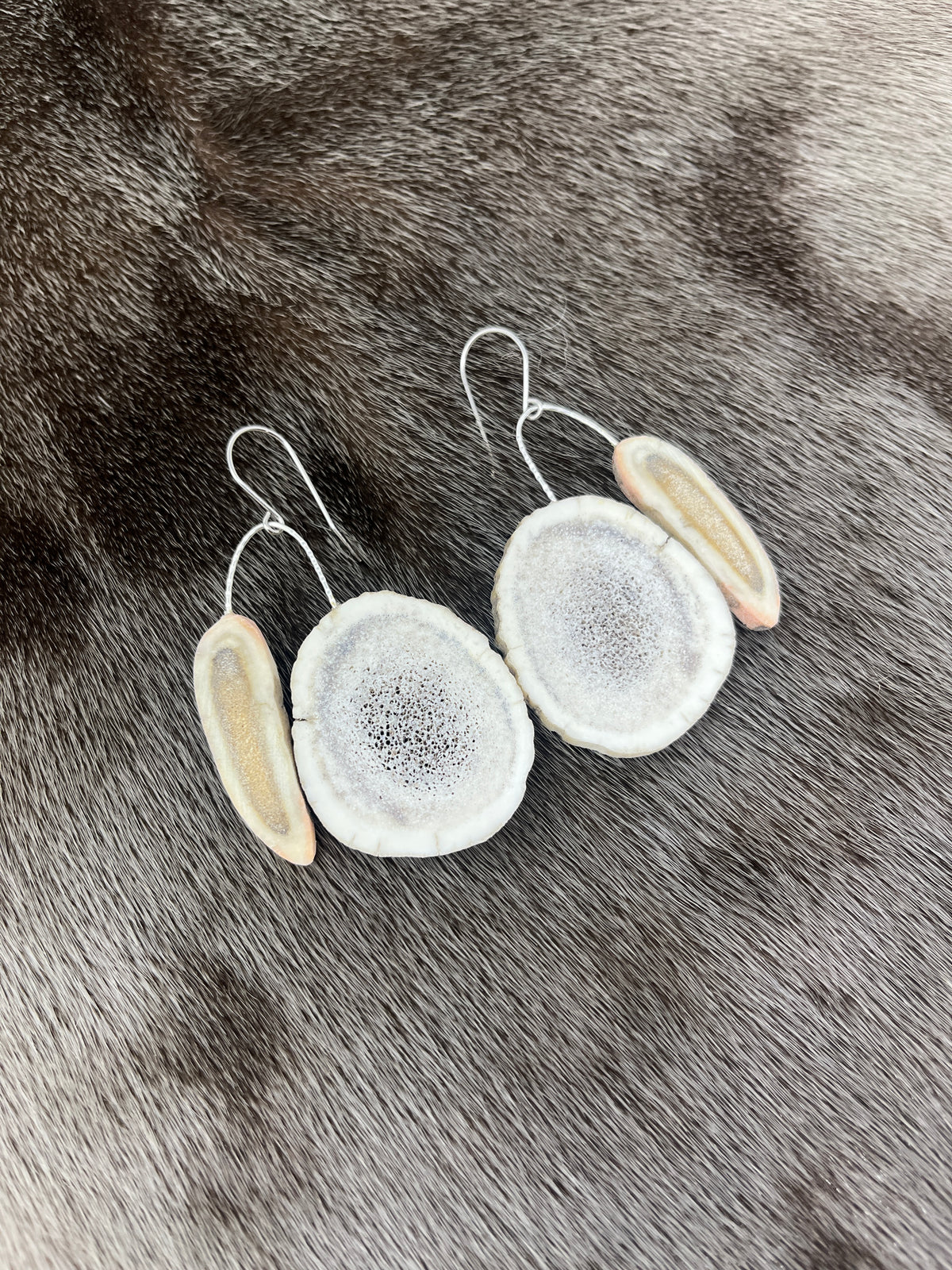 Antler Double Dangles Round