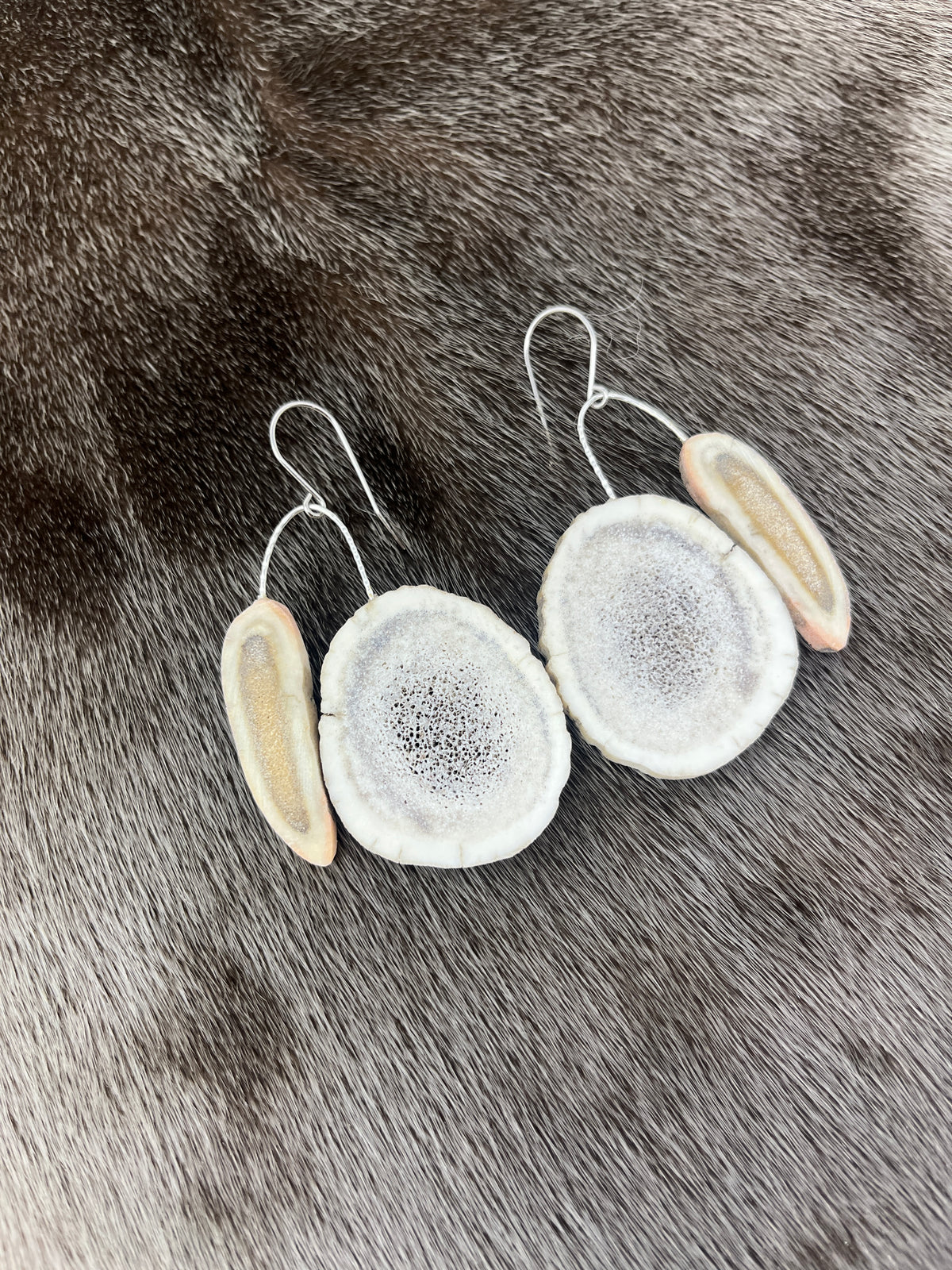 Antler Double Dangles Round