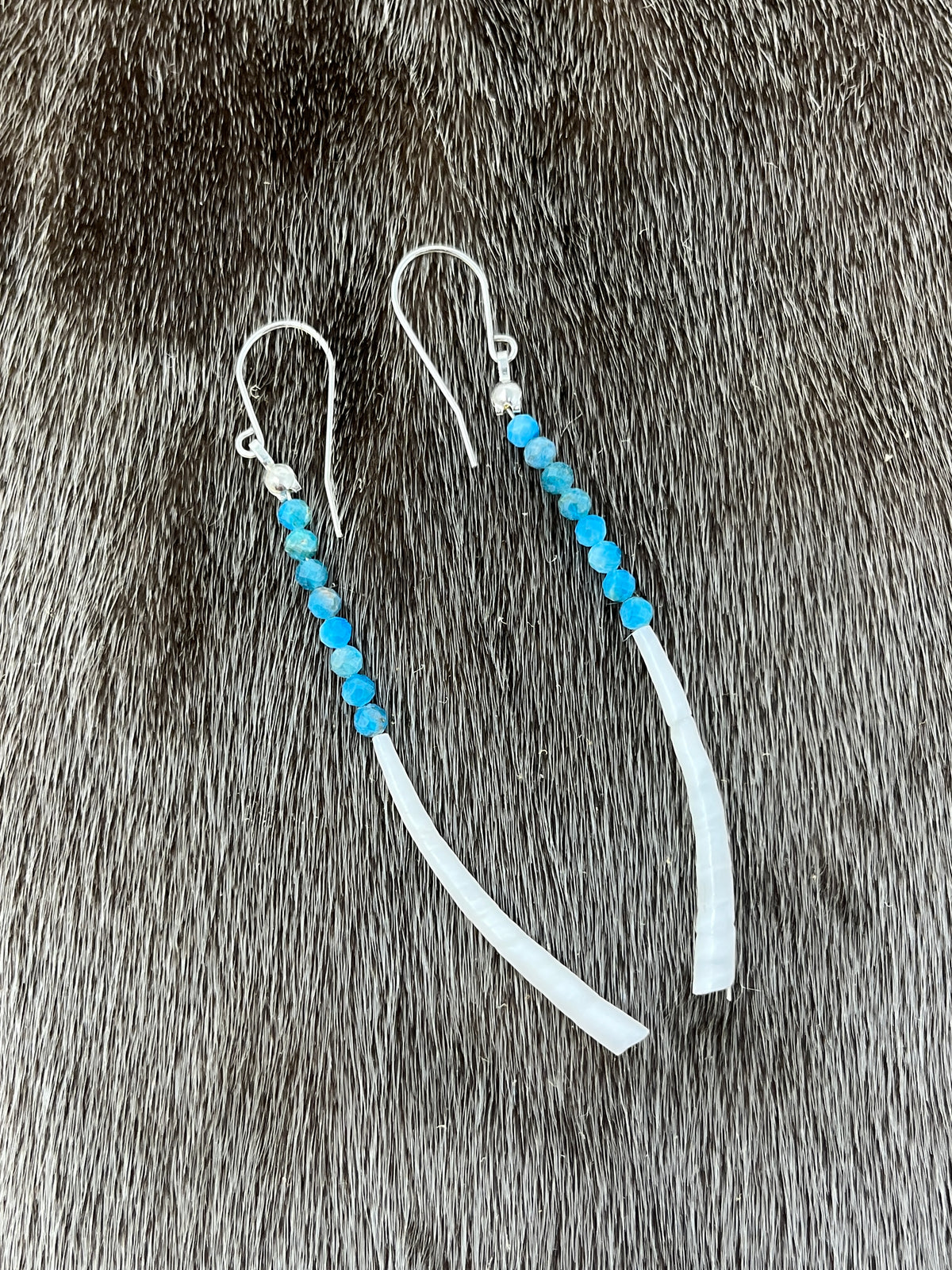 Dentillium Dangle Apatite