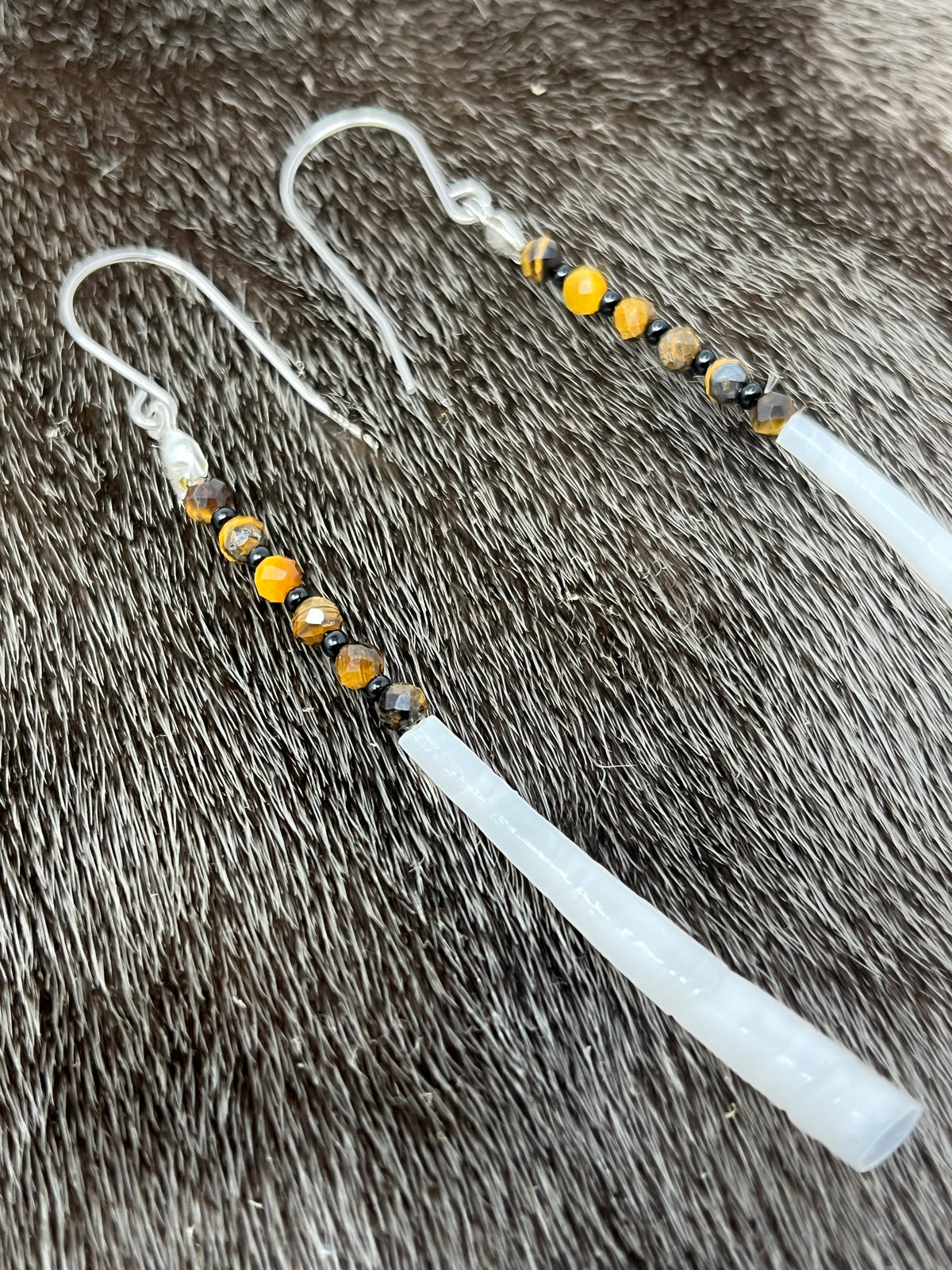 Dentillium Dangle Tiger's Eye