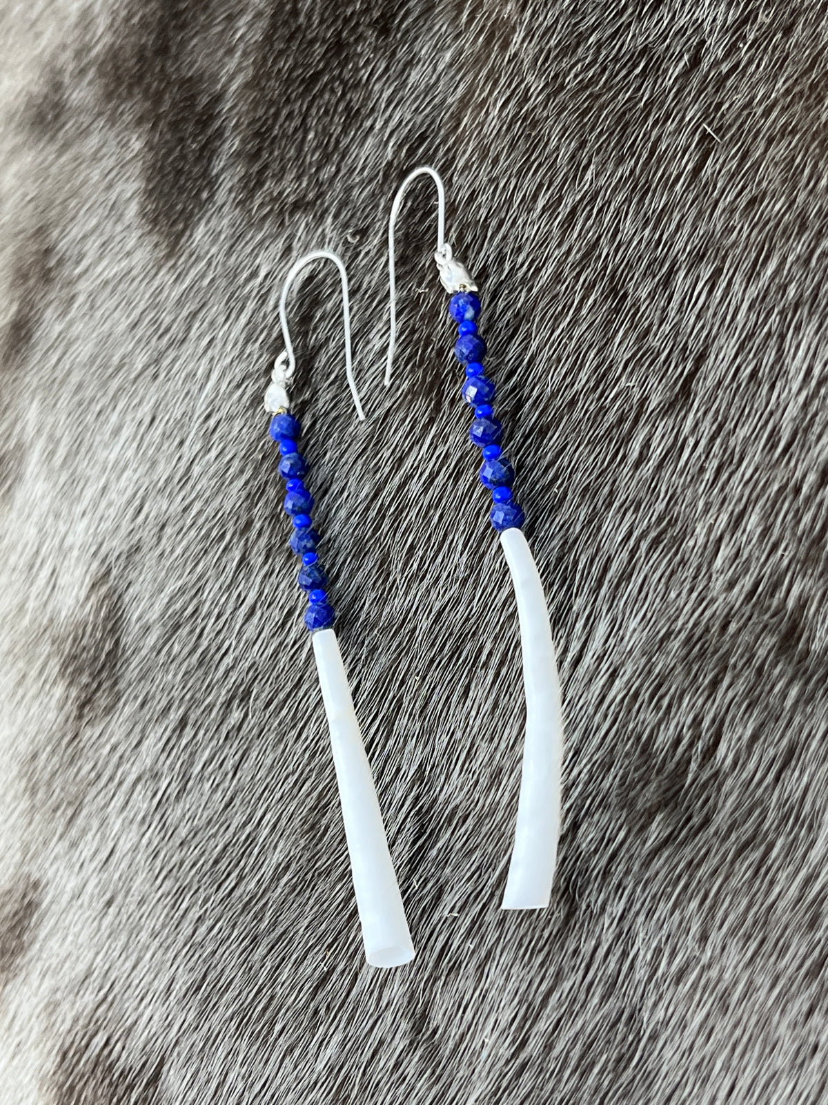 Dentillium Dangle Lapis Lazuli