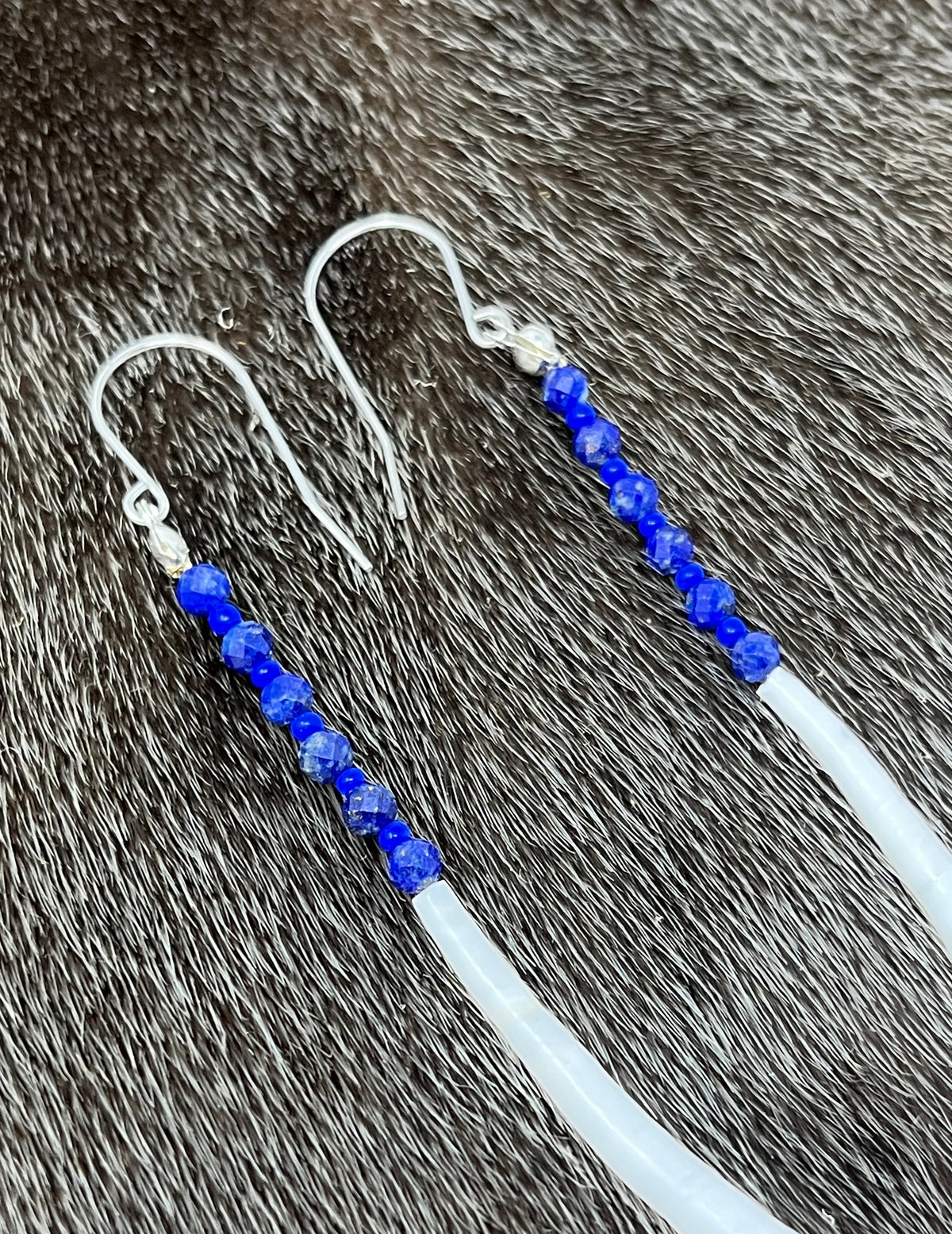 Dentillium Dangle Lapis Lazuli